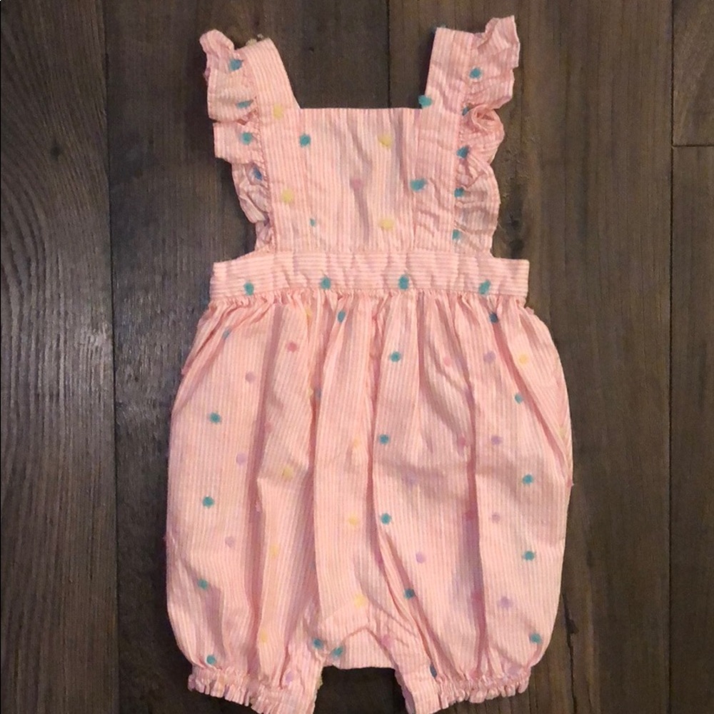 LIKE NEW Adorable Baby GAP romper